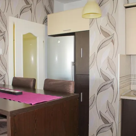 Modern Lux 3bedroom Appartement *