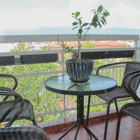 Modern Lux 3bedroom Appartement *