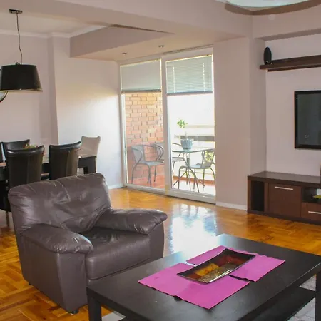 Modern Lux 3bedroom *